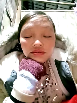 Minkine022 online show from November 30, 2025, 8:24 pm