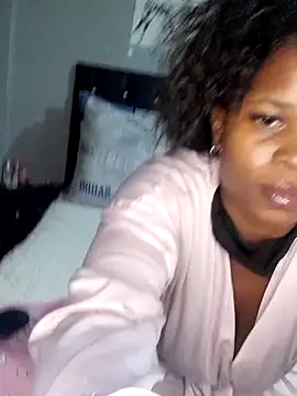 Snapshot of Jessy_B69 chatting on October 17, 2025, 11:24 am Jessy B69 online show from October 17, 2025, 11:24 am