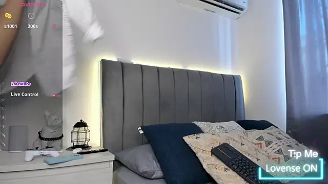 JARETHH online show from October 27, 2025, 1:26 pm