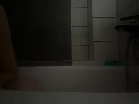 Snapshot of pleasedontpressaredburton chatting on October 27, 2025, 7:56 am pleasedontpressaredburton online show from October 27, 2025, 7:56 am