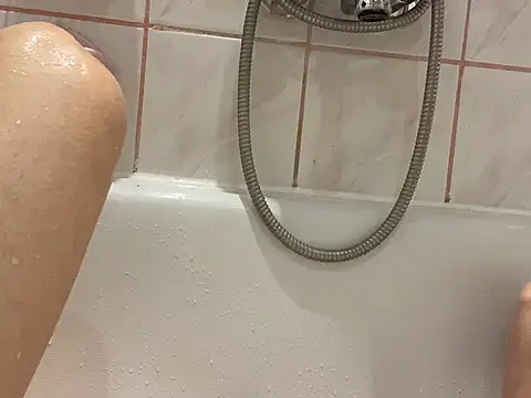 Snapshot of pleasedontpressaredburton chatting on October 30, 2025, 12:50 pm pleasedontpressaredburton online show from October 30, 2025, 12:50 pm