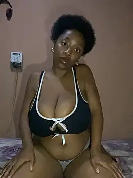 Snapshot of Barbiianaa chatting on October 6, 2025, 11:13 pm Barbiianaa online show from October 6, 2025, 11:13 pm