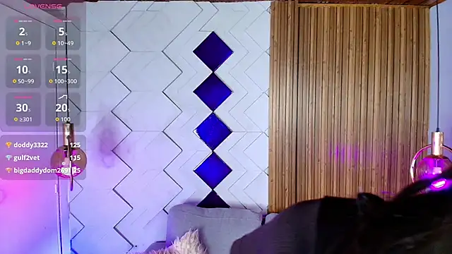 Matti sofia  online show from October 10, 2025, 7:02 pm