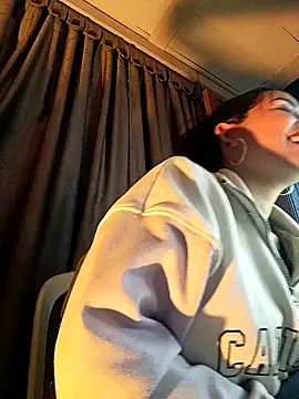 Mia lopez 1 online show from April 9, 2026, 12:10 am