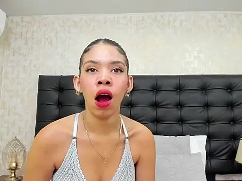 EmaGarcess online show from October 8, 2025, 7:33 pm