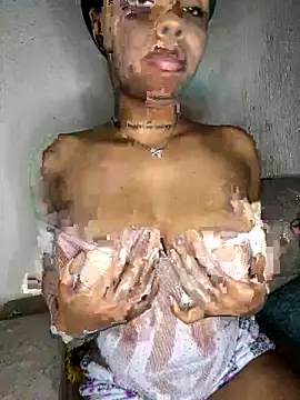 Snapshot of Itanydiorr chatting on December 5, 2025, 5:49 am Itanydiorr online show from December 5, 2025, 5:49 am