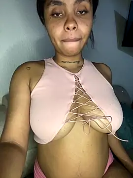 Snapshot of Itanydiorr chatting on December 14, 2025, 11:20 pm Itanydiorr online show from December 14, 2025, 11:20 pm