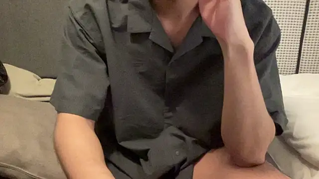 16hornydog online show from October 23, 2025, 2:27 pm