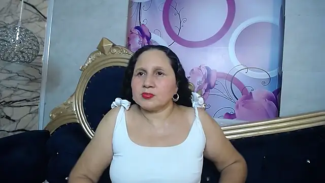 kimberly candy online show from November 6, 2025, 7:37 pm