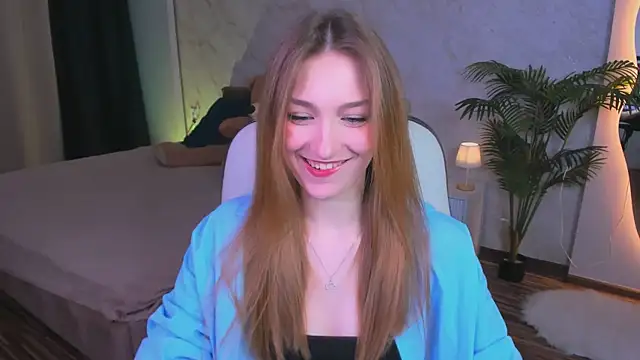 AngelAnabelle online show from November 4, 2025, 9:03 pm