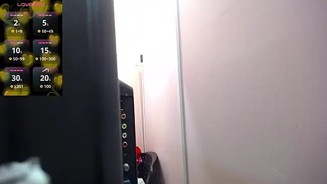 ingrid03 taffur online show from December 3, 2025, 1:53 pm