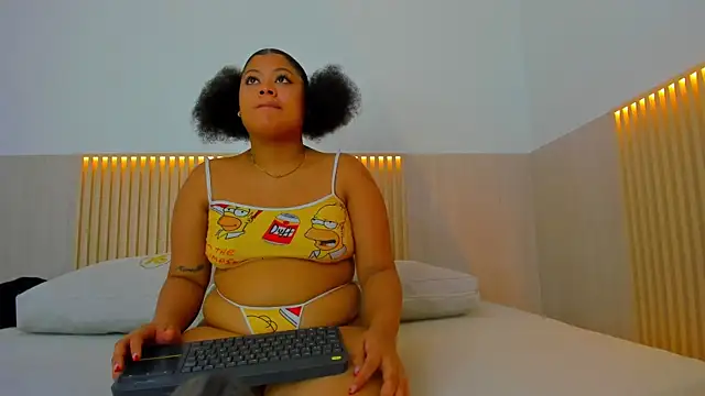 yeliss brown online show from October 21, 2025, 7:25 pm