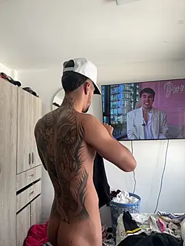 Snapshot of _Duriel chatting on February 24, 2026, 5:44 pm Duriel online show from February 24, 2026, 5:44 pm