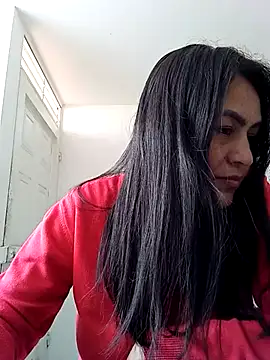 MartinaPaz online show from October 15, 2025, 6:08 pm