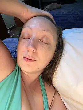 allnaturalmermaid online show from December 16, 2025, 5:01 am