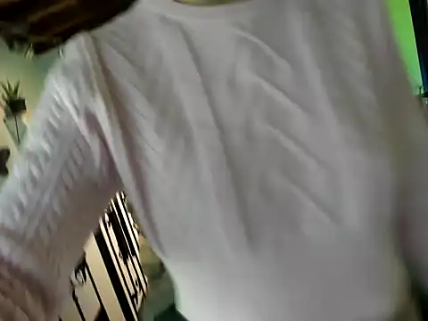 Zulyhenao online show from October 18, 2025, 4:15 am