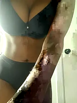 zoya your online show from November 10, 2025, 3:11 pm