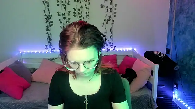 shy elina01 online show from January 10, 2026, 9:22 am