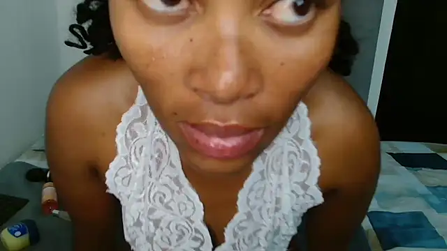 Sex bomb30 online show from November 14, 2025, 7:12 pm