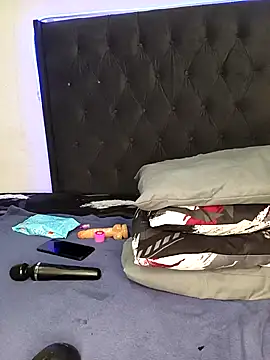 Sex bomb30 online show from March 3, 2026, 8:48 pm