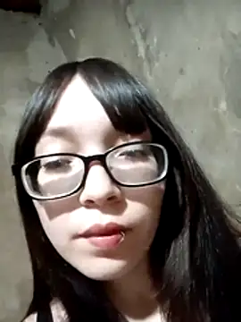 miaahot69 online show from October 20, 2025, 8:59 am