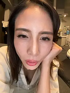 Snapshot of rena_rena_rena chatting on October 2, 2025, 3:19 pm rena rena rena online show from October 2, 2025, 3:19 pm