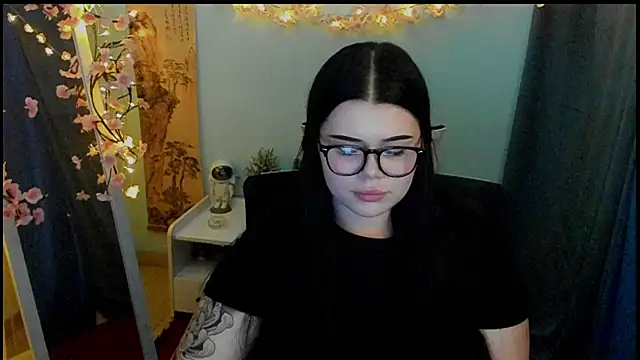 Mona Esty online show from February 24, 2026, 8:45 am