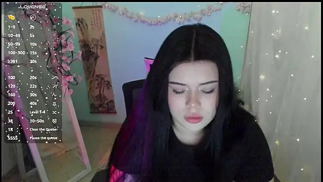 Mona Esty online show from April 16, 2026, 6:03 am