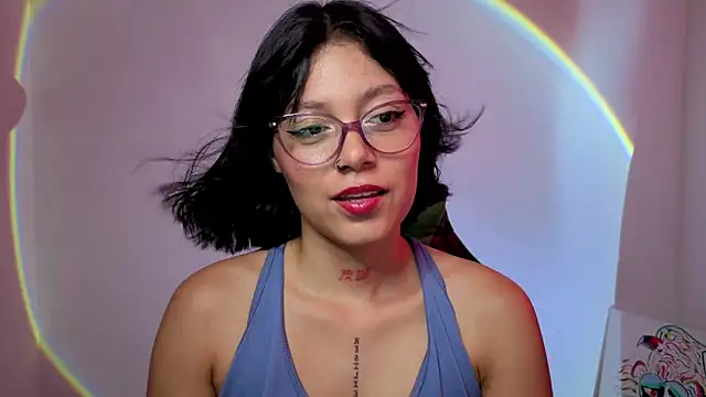 Qadeshoficial online show from November 8, 2025, 9:13 pm