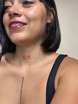 Qadeshoficial online show from November 26, 2025, 9:16 pm