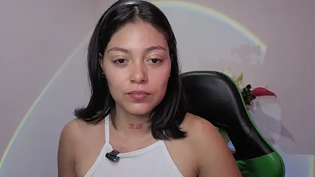 Qadeshoficial online show from April 17, 2026, 6:55 pm