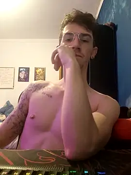 Snapshot of SweetGoodBoy22 chatting on October 4, 2025, 6:17 pm SweetGoodBoy22 online show from October 4, 2025, 6:17 pm