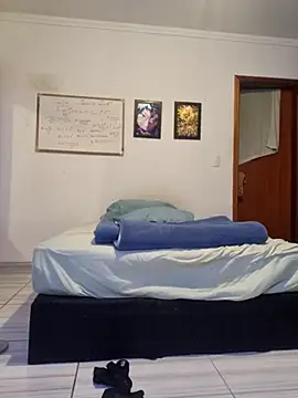 Snapshot of SweetGoodBoy22 chatting on October 10, 2025, 7:35 pm SweetGoodBoy22 online show from October 10, 2025, 7:35 pm