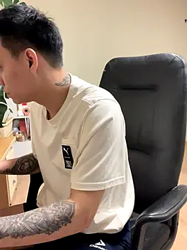 latava online show from October 26, 2025, 3:18 pm