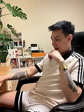 latava online show from October 31, 2025, 5:47 pm