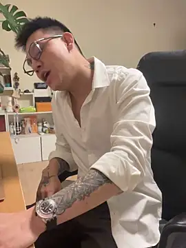 latava online show from November 18, 2025, 5:39 pm