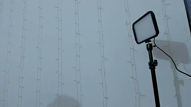 lili latina47 online show from October 28, 2025, 1:20 am