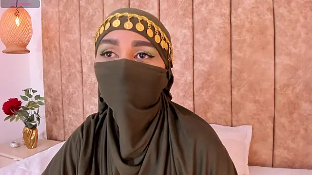  alishaa c online show from November 13, 2025, 3:16 am