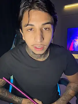 Snapshot of RealGdiass chatting on October 8, 2025, 3:59 am RealGdiass online show from October 8, 2025, 3:59 am