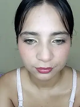 Snapshot of Angeli_as chatting on October 12, 2025, 2:21 am Angeli as online show from October 12, 2025, 2:21 am
