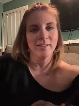 thejigglejoint online show from November 4, 2025, 2:54 am