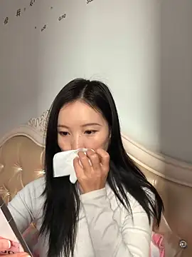 Snapshot of Mile-m chatting on February 10, 2026, 8:40 am Mile-m online show from February 10, 2026, 8:40 am