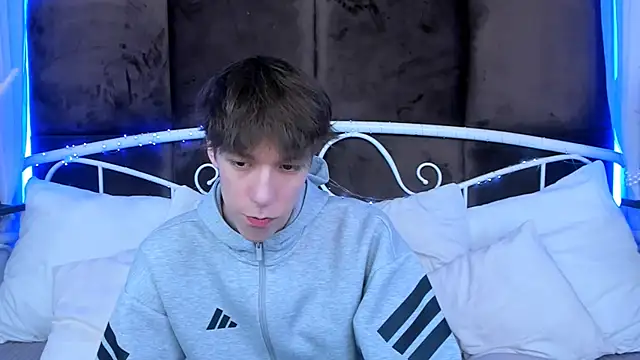 MarkBranston online show from April 5, 2026, 9:39 am