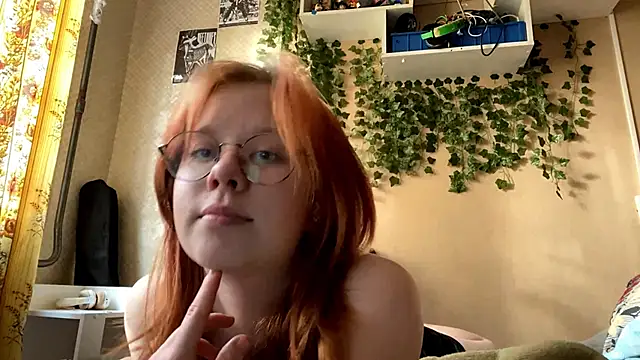 Snapshot of AnitaVanruiten chatting on October 5, 2025, 11:19 am AnitaVanruiten online show from October 5, 2025, 11:19 am