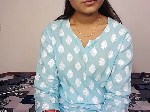 Snapshot of hottyy-_nehu chatting on October 17, 2025, 8:17 am hottyy- nehu online show from October 17, 2025, 8:17 am