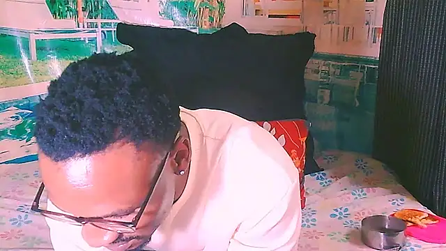 EbonyTiger69 online show from April 12, 2026, 6:35 pm