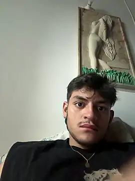 Snapshot of Monson_cl2 chatting on March 8, 2026, 4:27 am Monson cl2 online show from March 8, 2026, 4:27 am