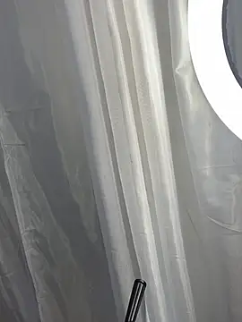 Snapshot of Rose_monroee chatting on May 3, 2026, 7:42 pm Rose monroee online show from May 3, 2026, 7:42 pm