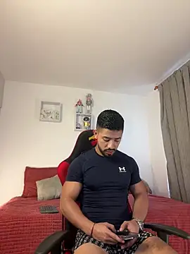 Ezzio Scolaro online show from April 2, 2026, 10:29 pm