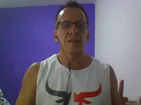  axelking  online show from January 8, 2026, 3:09 am